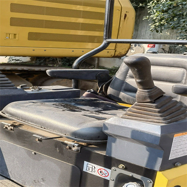 Listo para el trabajo y experimentado Japón usado komatsu PC 15 MR en buenas condiciones