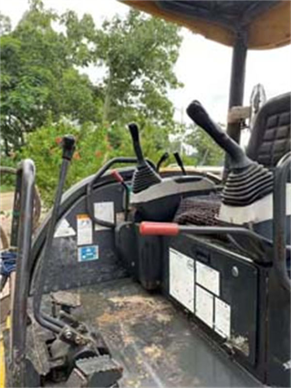 3 toneladas de Japón de alta calidad Komatsu PC 30 MR excavadora de rastreador con horas de trabajo más cortas