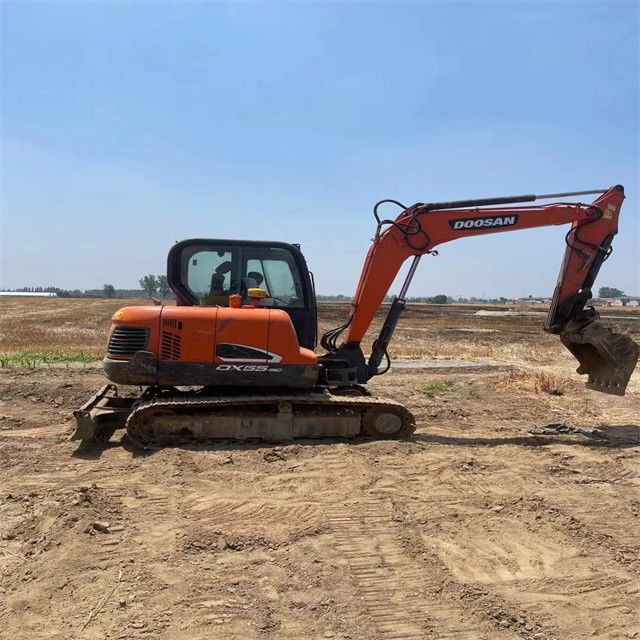 5.5 toneladas Excavadora usada lista para el trabajo y experimentada Usada Corea importada Doosan DX 55