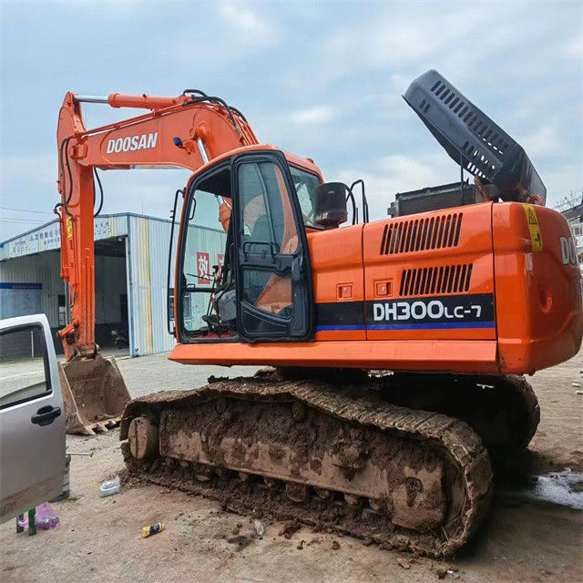 29 toneladas de excavadora usada lista para el trabajo y experimentada usada de Corea importada Doosan DX 300LC en buenas condiciones