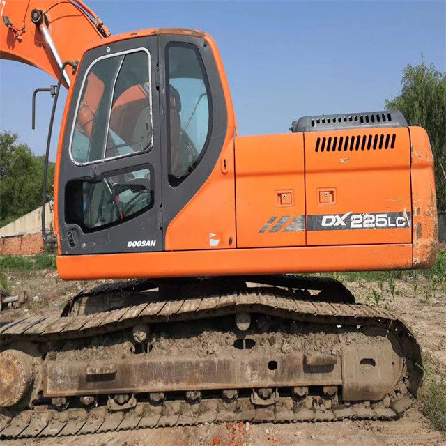 22 toneladas listas para el trabajo y experimentadas usadas Corea importado Doosan DX 225 LC en buenas condiciones