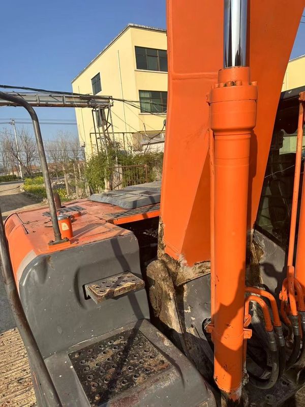 Excavadora usada de 21 toneladas para el trabajo y experimentada usada de Corea importada Hitachi 210-3 en buenas condiciones
