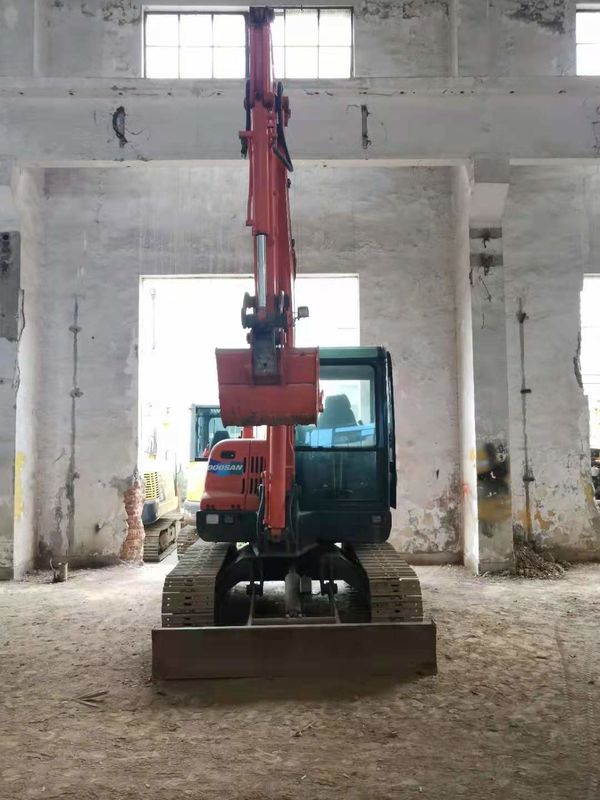 6 toneladas listas para el trabajo y experimentadas usadas Corea importado DOOSAN DX60 en buenas condiciones
