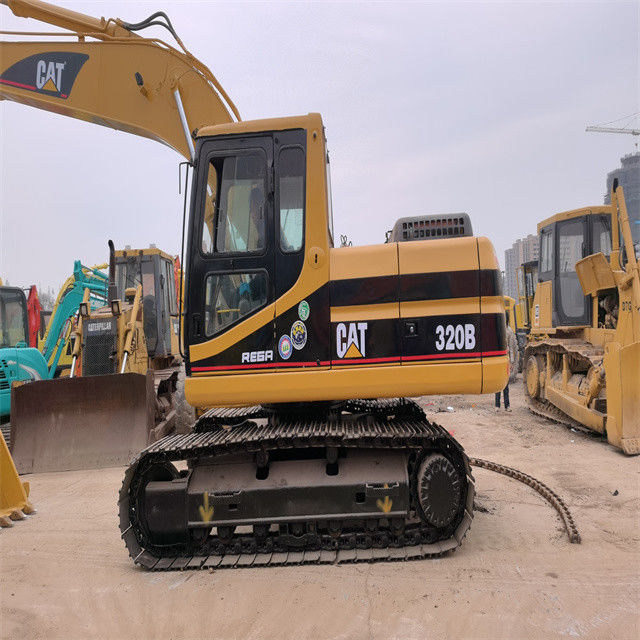 21 toneladas, listo para el trabajo y experimentado Japón Caterpillar 320 B usado en buenas condiciones.