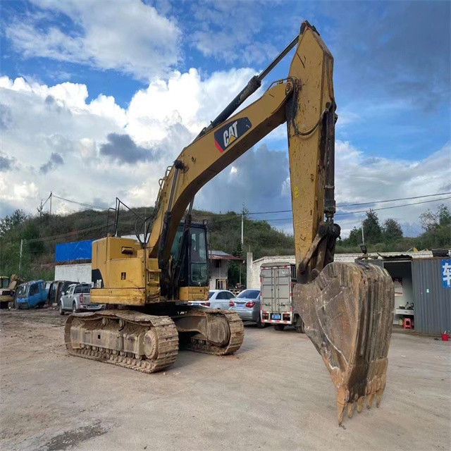 34.7 toneladas listas para trabajar y experimentadas Japón Caterpillar 328 D en buenas condiciones.