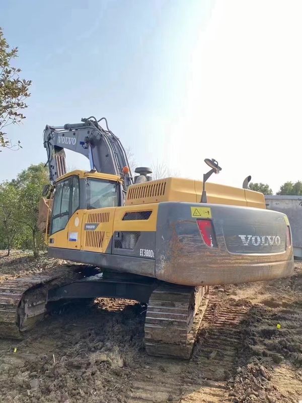 Suecia importó una excavadora de alta calidad Volvo EC380 casi nueva.