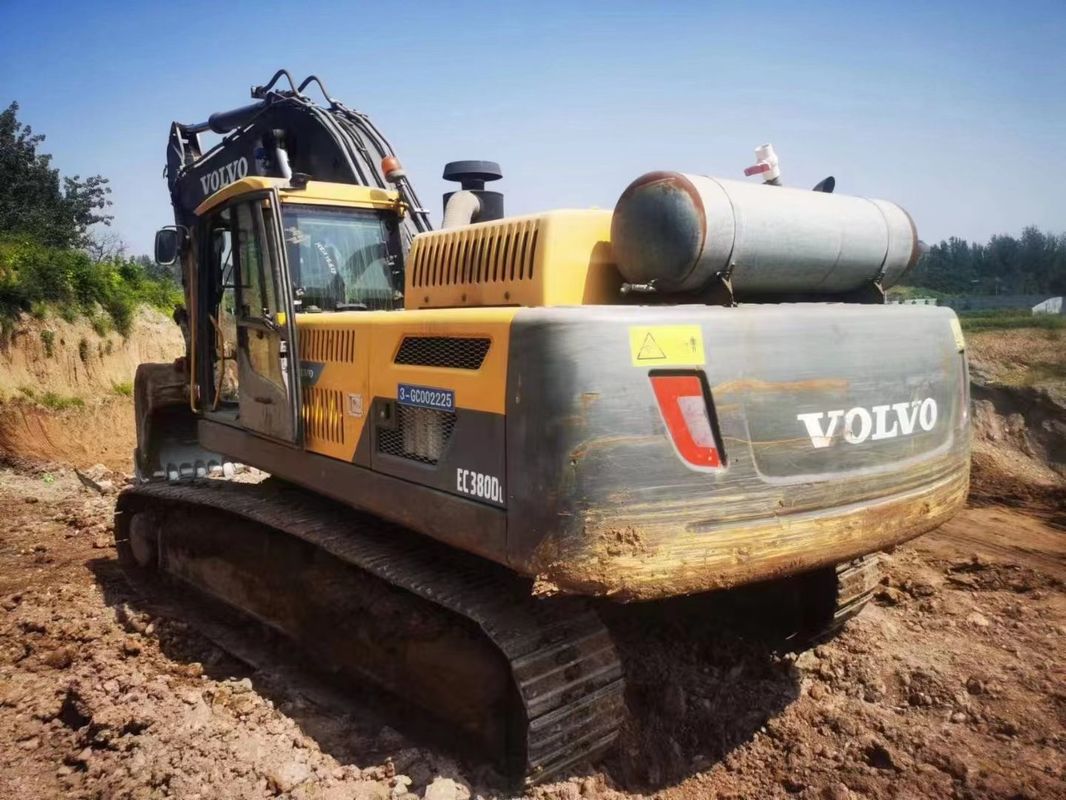 Suecia importó una excavadora de alta calidad Volvo EC380 casi nueva.