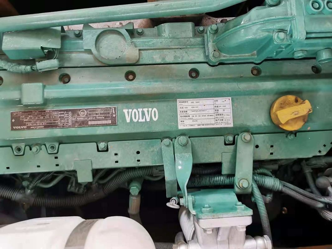 Suecia importó una excavadora Volvo EC200DL de alta calidad, casi nueva y casi lista.