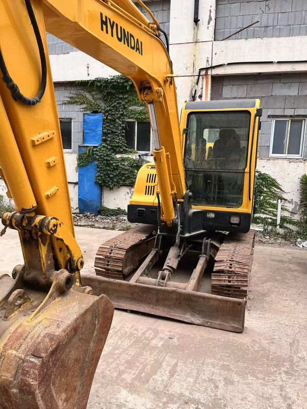 Hyundai R60 Usado Capacidad del cubo Máximo 0.18 M3 5.6m longitud de transporte