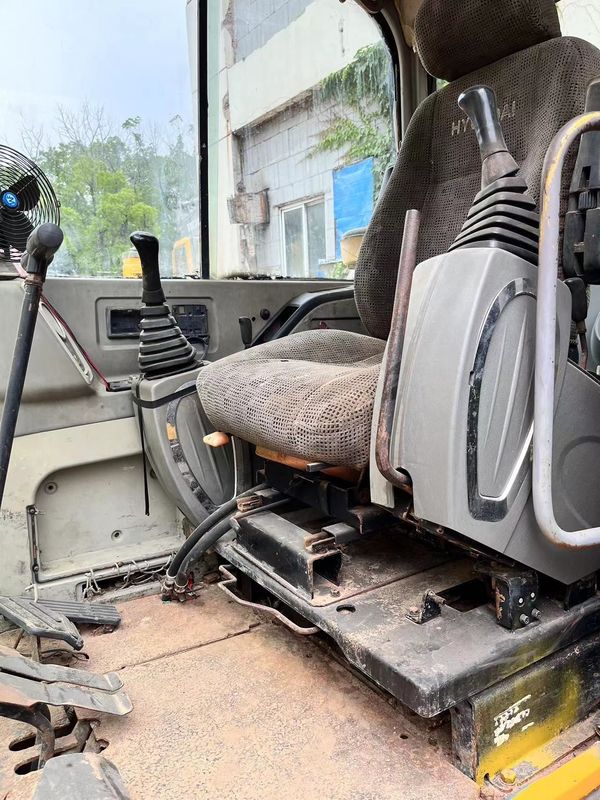 Hyundai R60 Usado Capacidad del cubo Máximo 0.18 M3 5.6m longitud de transporte
