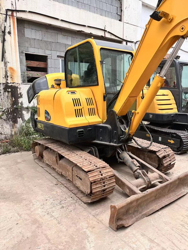 Hyundai R60 Usado Capacidad del cubo Máximo 0.18 M3 5.6m longitud de transporte
