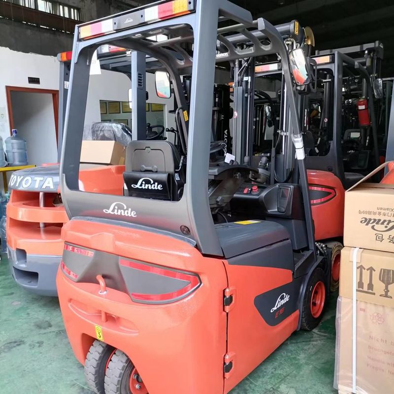 China Camión elevador eléctrico compacto de segunda mano Linde CPDT Camión elevador motor potencia 1,5-2 toneladas