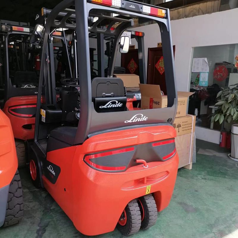 China Camión elevador eléctrico compacto de segunda mano Linde CPDT Camión elevador motor potencia 1,5-2 toneladas