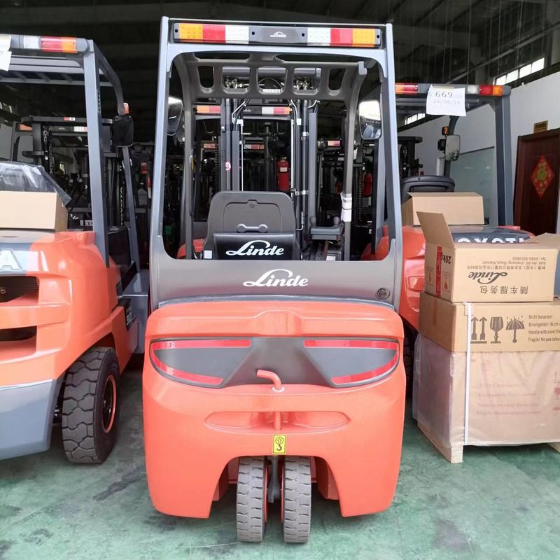 China Camión elevador eléctrico compacto de segunda mano Linde CPDT Camión elevador motor potencia 1,5-2 toneladas