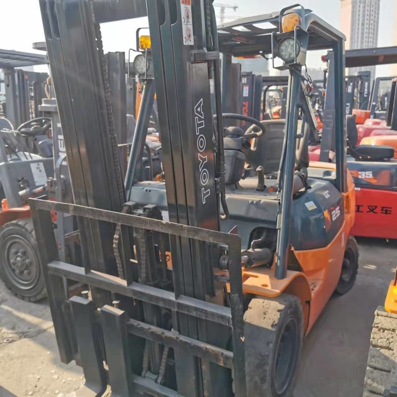 Japón Camión elevador eléctrico compacto usado TOYOTA 2.5 toneladas Camión elevador motor de potencia