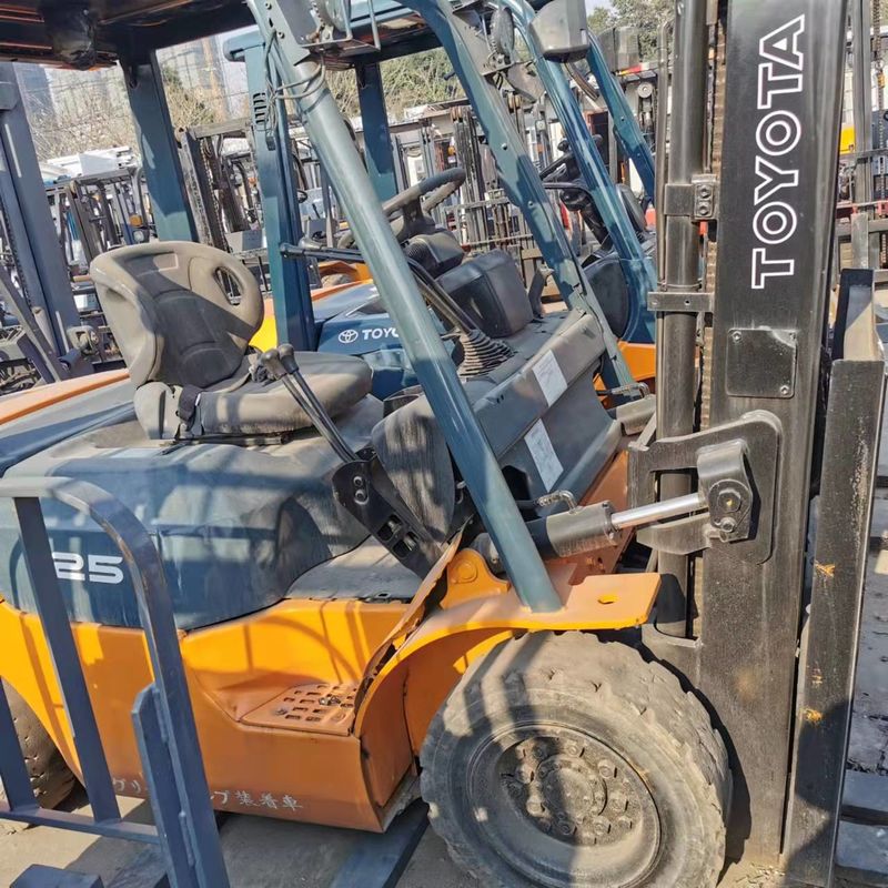 Japón Camión elevador eléctrico compacto usado TOYOTA 2.5 toneladas Camión elevador motor de potencia