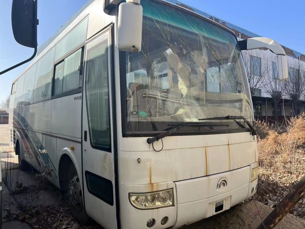 Autobús usado de 40 asientos de alta calidad fabricado en China Autobús YuTong con un año de garantía