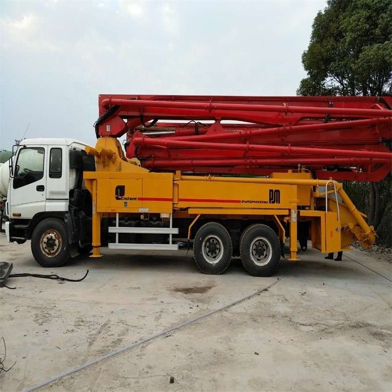 Chasis amarillo usado Putzmeister camión de bombeo de hormigón 37 metros con 12M3/h de productividad