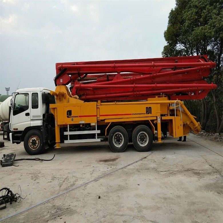 Chasis amarillo usado Putzmeister camión de bombeo de hormigón 37 metros con 12M3/h de productividad