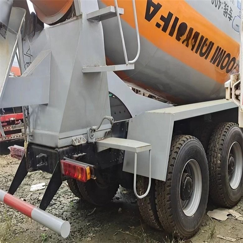 Trabajos de construcción 6*4 Howo camión mezclador de cemento con 371 hp 375 hp de potencia de mezcla