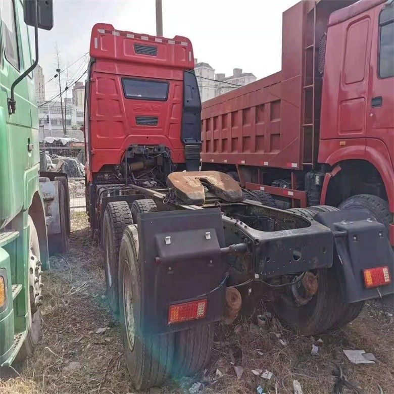 10 Número de cambio de marcha del tractor Faw usado Camión pesado 6*4 con sistema multimedia