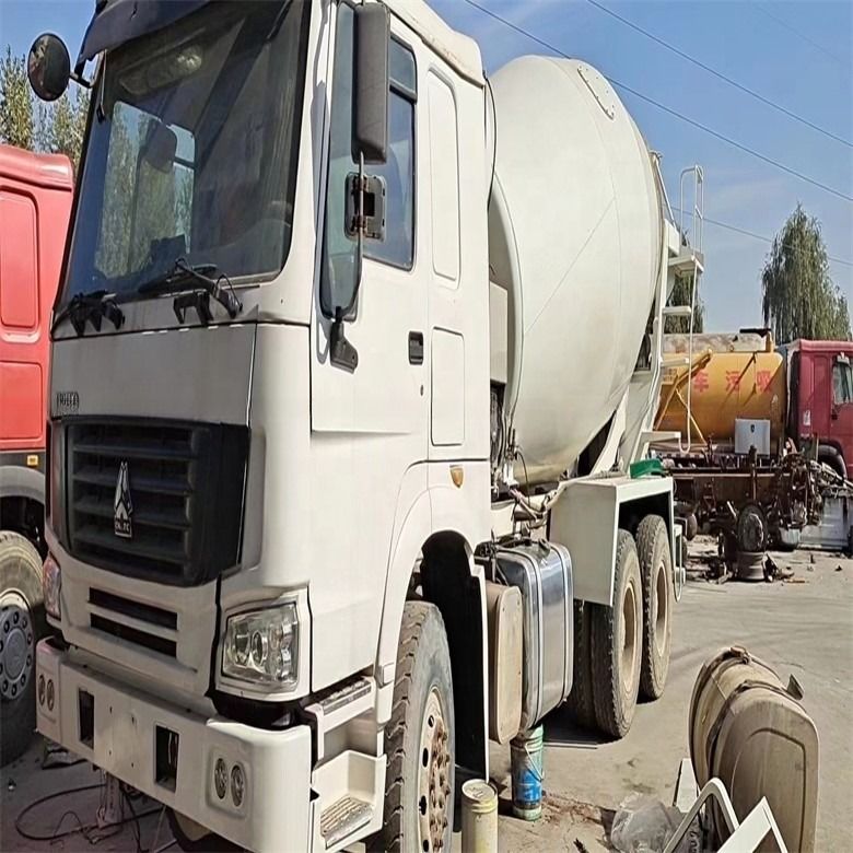 7M3/H Productividad utilizada HOWO camión mezclador de hormigón 6*4 371HP 375HP en buenas condiciones