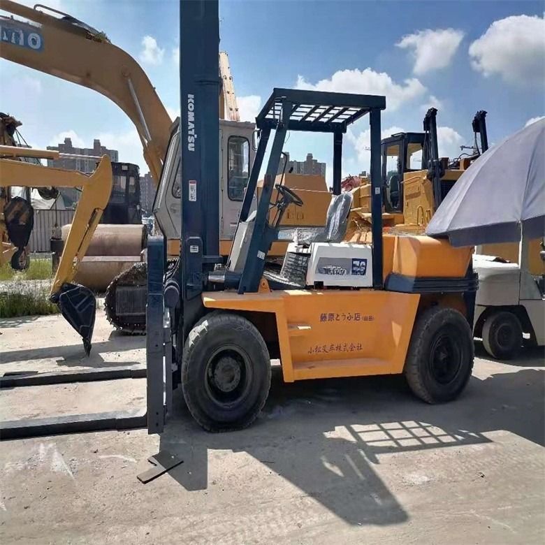 Usada Japón hecha Komatsu FD70 diésel carretilla elevadora con y 7000 kg de capacidad de carga