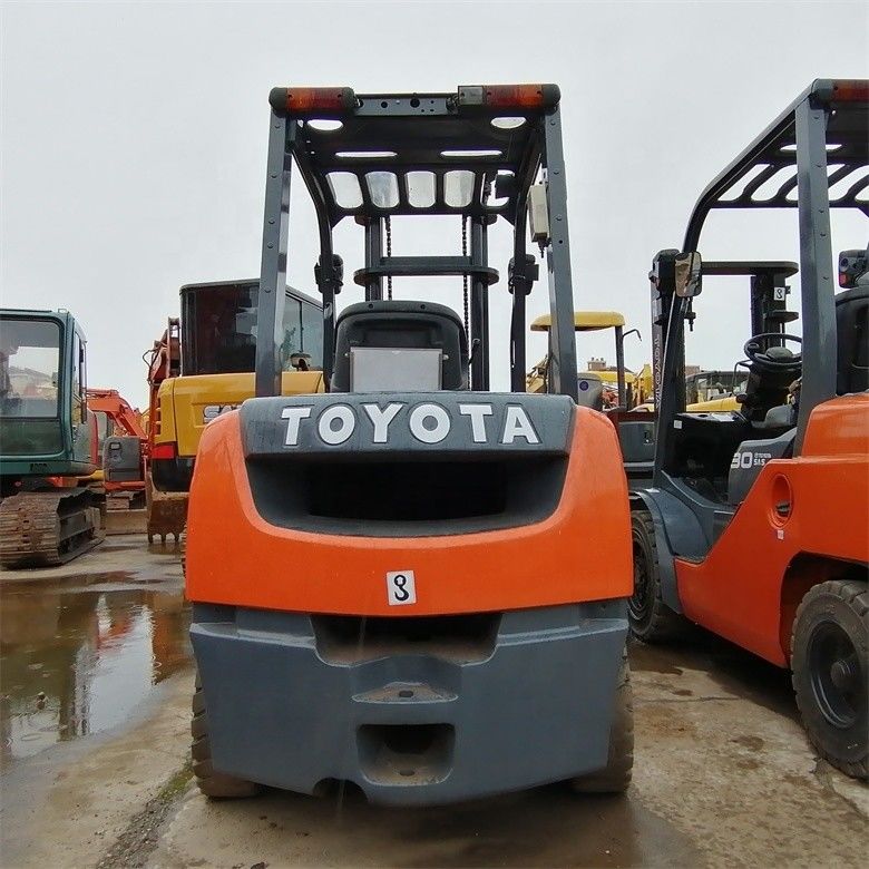 Elevadores de 3 toneladas multifunción importados de Japón y usados de Toyota listos en horas de trabajo reducidas