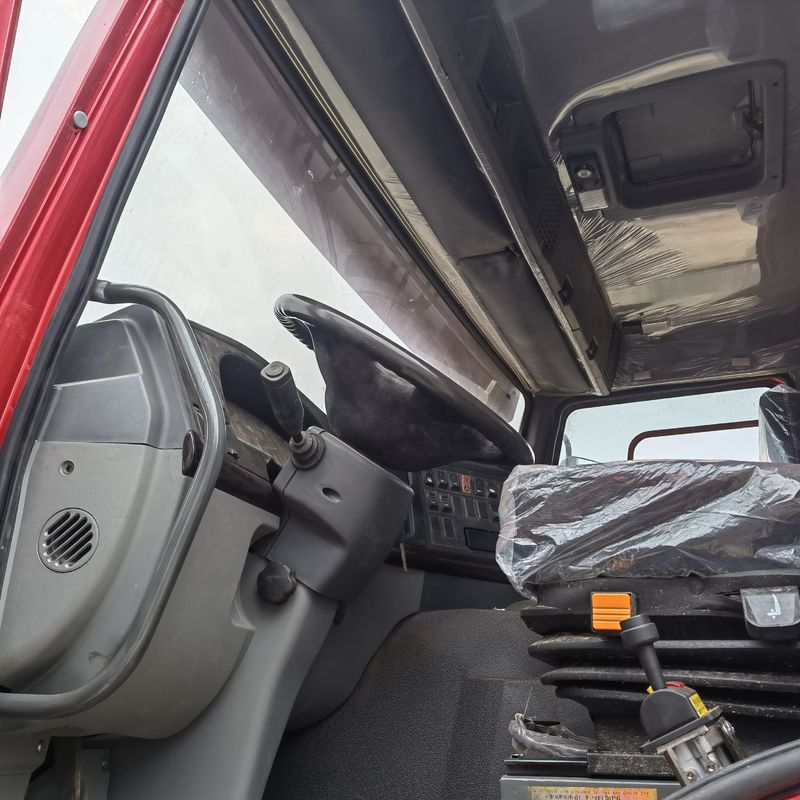 Camión de segunda mano 371hp Usado Howo 6x4 Camión con sistema multimedia 10 ruedas