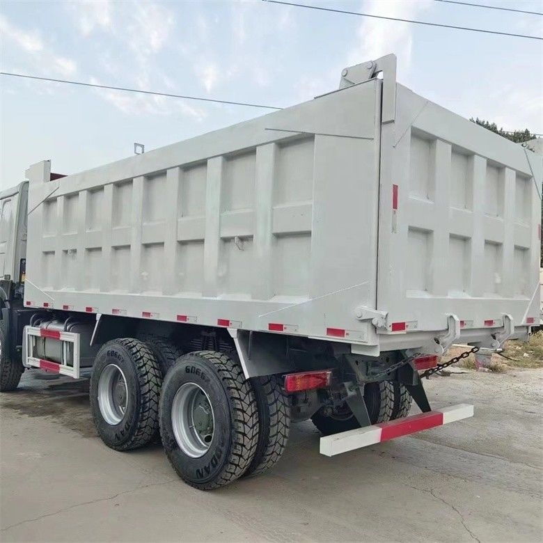 Sistema multimedia Equipado con 6x4 Howo camión de basura sinotruck 371 LHD con y dirección izquierda