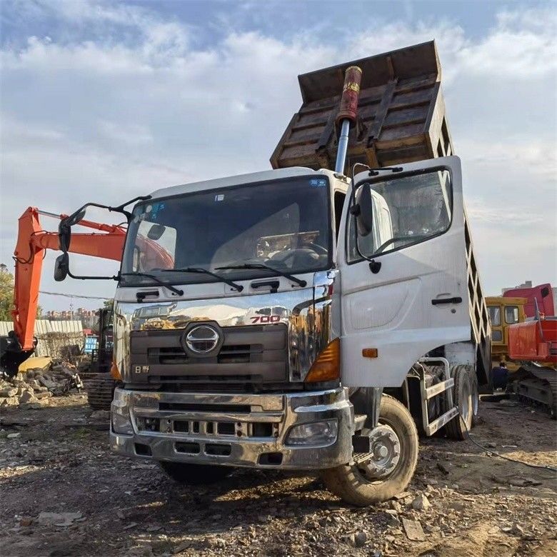 Japón Hino Usado camiones de basura con motor YUCHAI en horas de trabajo 2020