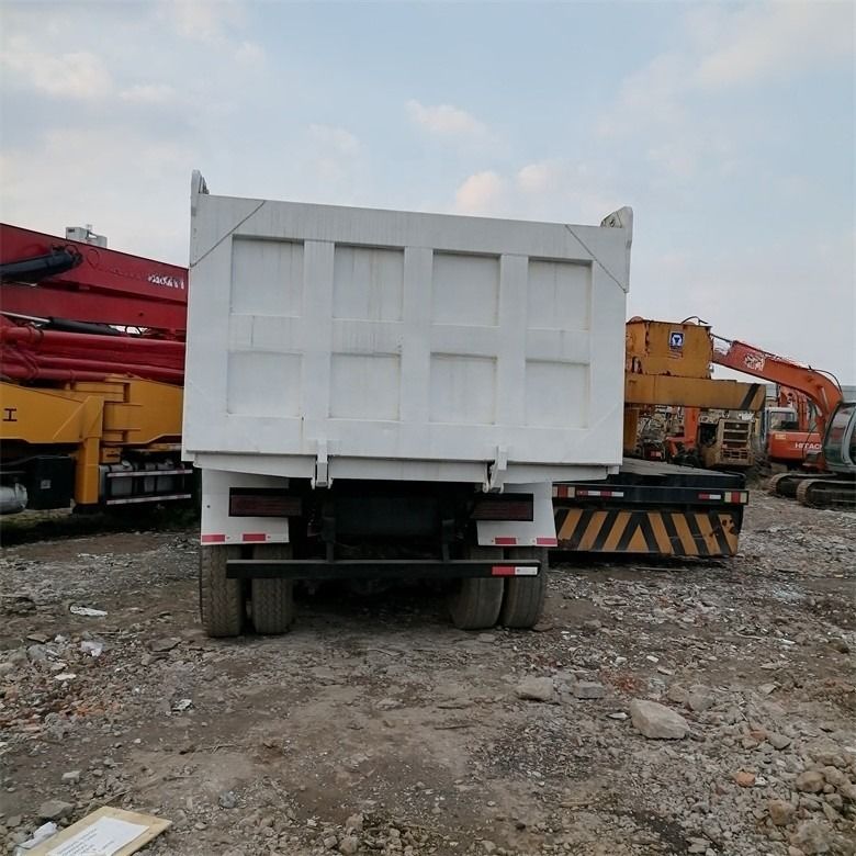 Japón Hino Usado camiones de basura con motor YUCHAI en horas de trabajo 2020
