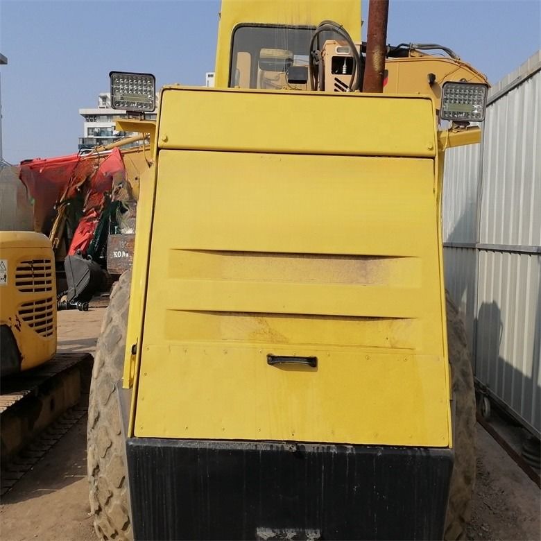 Motor diésel pavimentación de carreteras Bomag BW217D-2 Usado tambor único pie de oveja rodillo hidráulico de carretera
