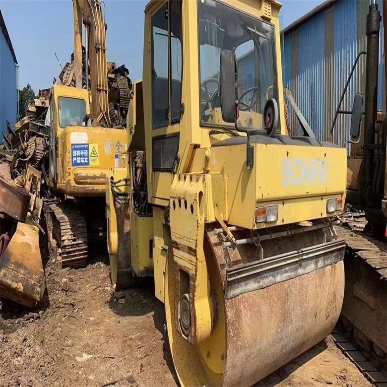 10 toneladas de peso de funcionamiento utilizado BOMAG BW 202 AHD-2 rodillo de carretera y rendimiento garantizado