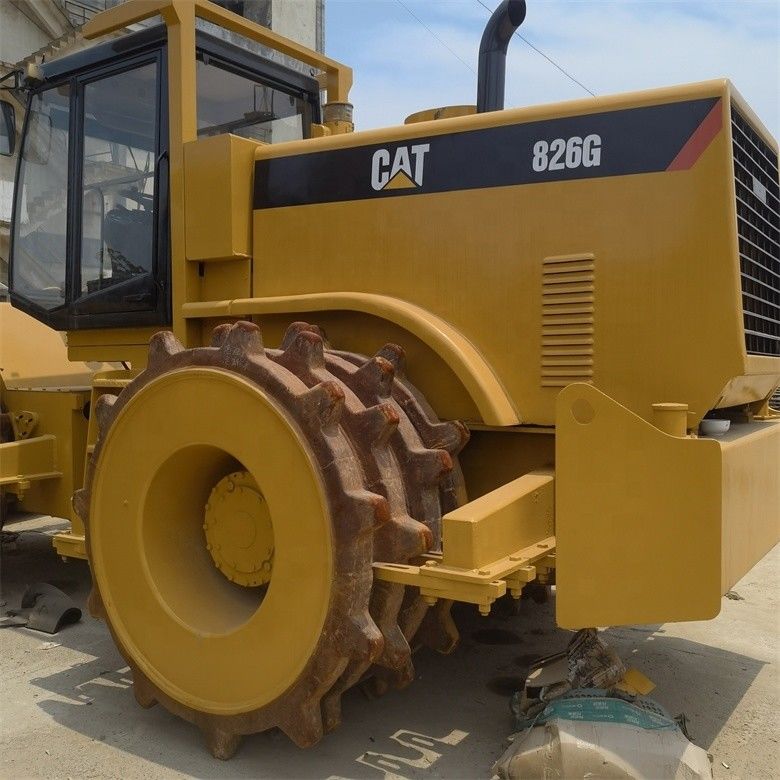 35 toneladas de uso Caterpillar Cat 826G compactor en excelente estado Color original Japón