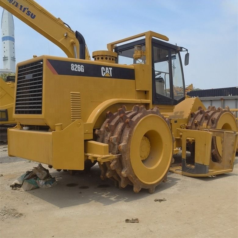 35 toneladas de uso Caterpillar Cat 826G compactor en excelente estado Color original Japón