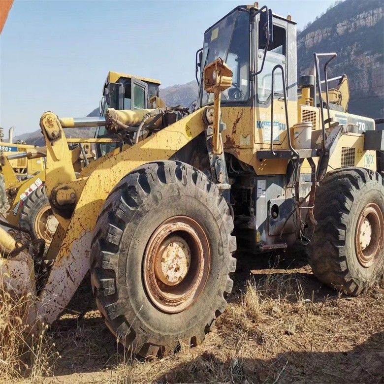 Excelente 2016 Komatsu WA470-3 Cargador de ruedas 6.5 capacidad cúbica 23 toneladas carga asequible