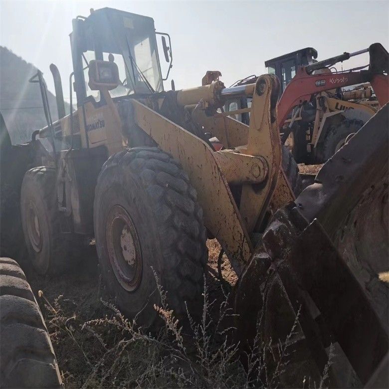 Excelente 2016 Komatsu WA470-3 Cargador de ruedas 6.5 capacidad cúbica 23 toneladas carga asequible