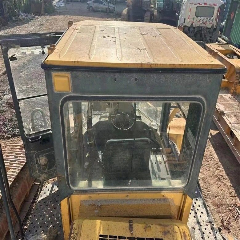 Excelente 2016 Komatsu WA470-3 Cargador de ruedas 6.5 capacidad cúbica 23 toneladas carga asequible