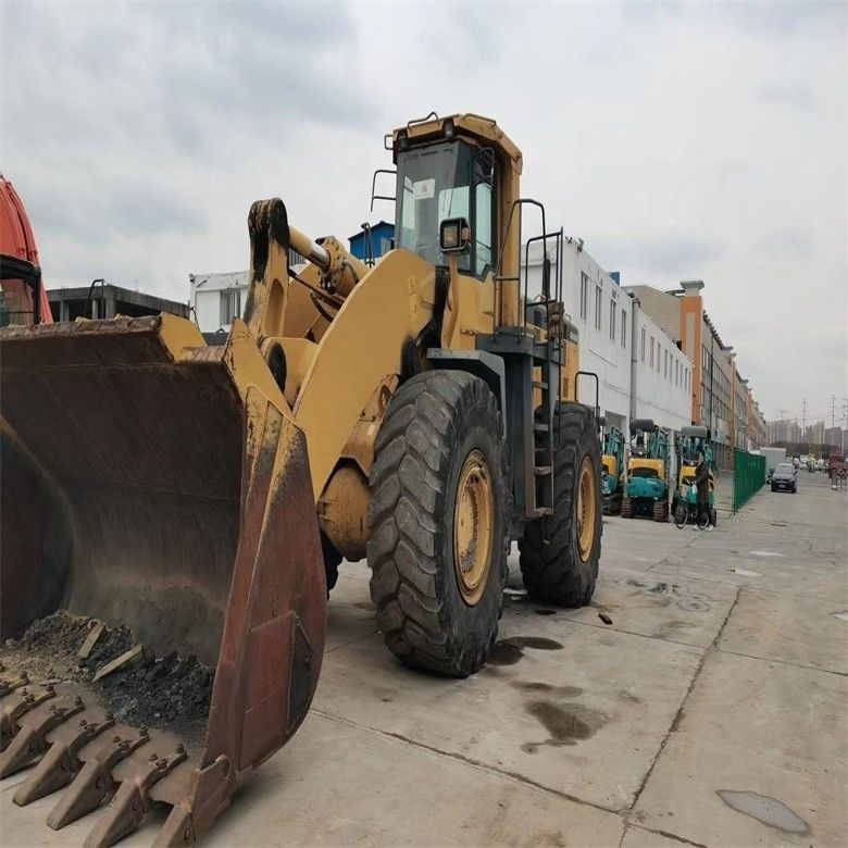 Construcción 12 toneladas usado Komatsu WA600-3 Cargador de ruedas 600 modelo Cargador de cabeza frontal pesado WA600-6