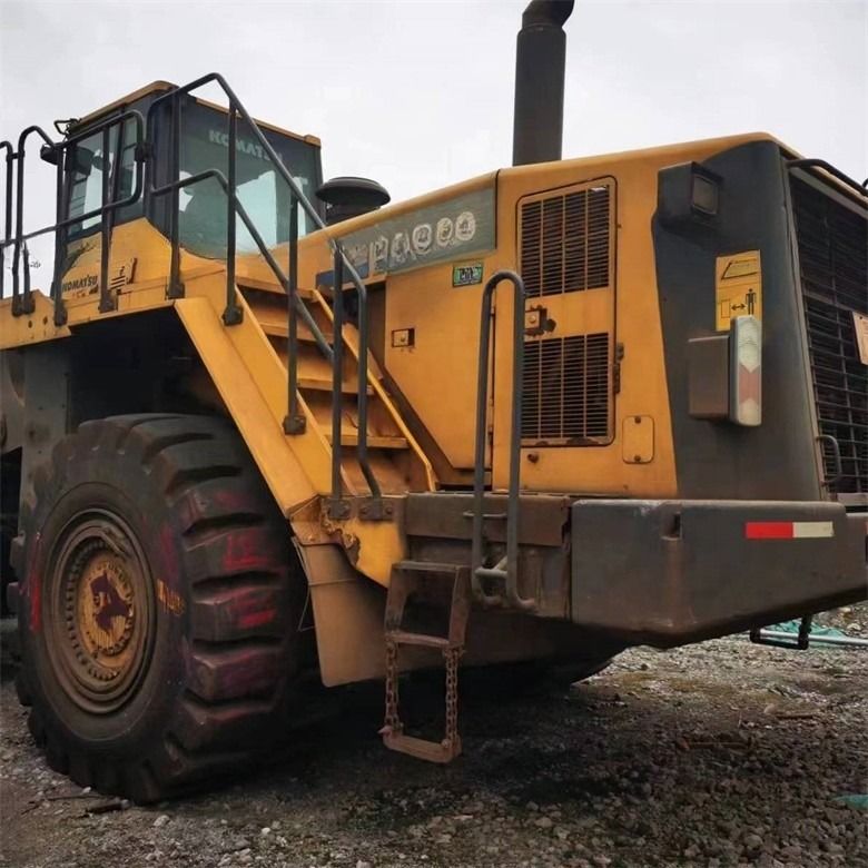 Venta al por menor WA600-6 Cargador de ruedas usado Komatsu WA600-3 Cargador de segunda mano en buenas condiciones