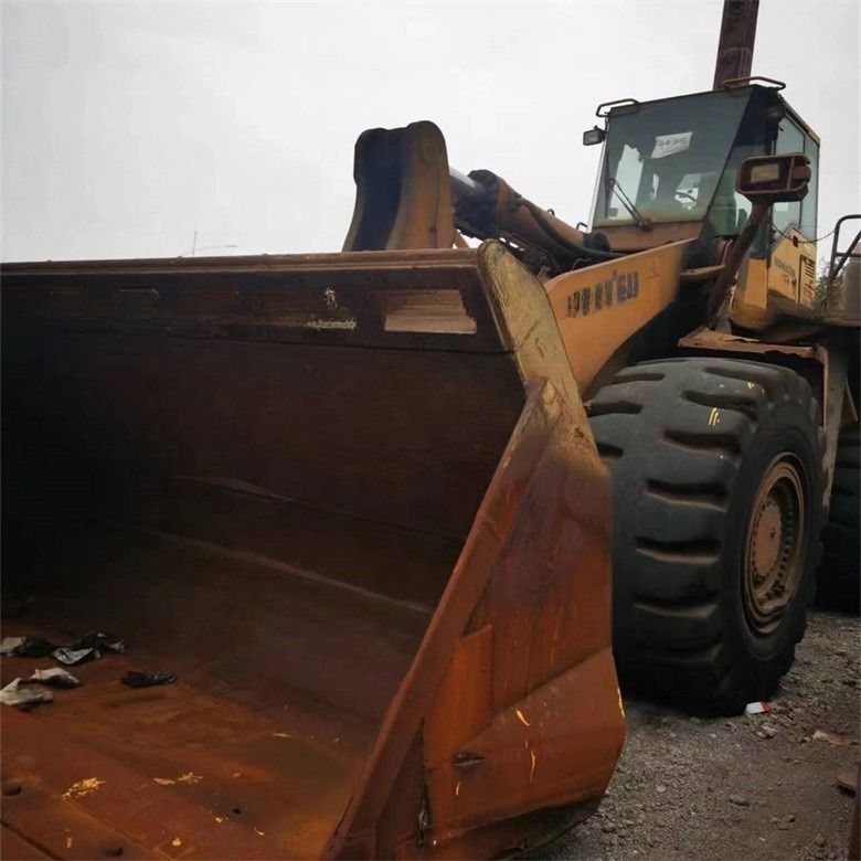 Venta al por menor WA600-6 Cargador de ruedas usado Komatsu WA600-3 Cargador de segunda mano en buenas condiciones