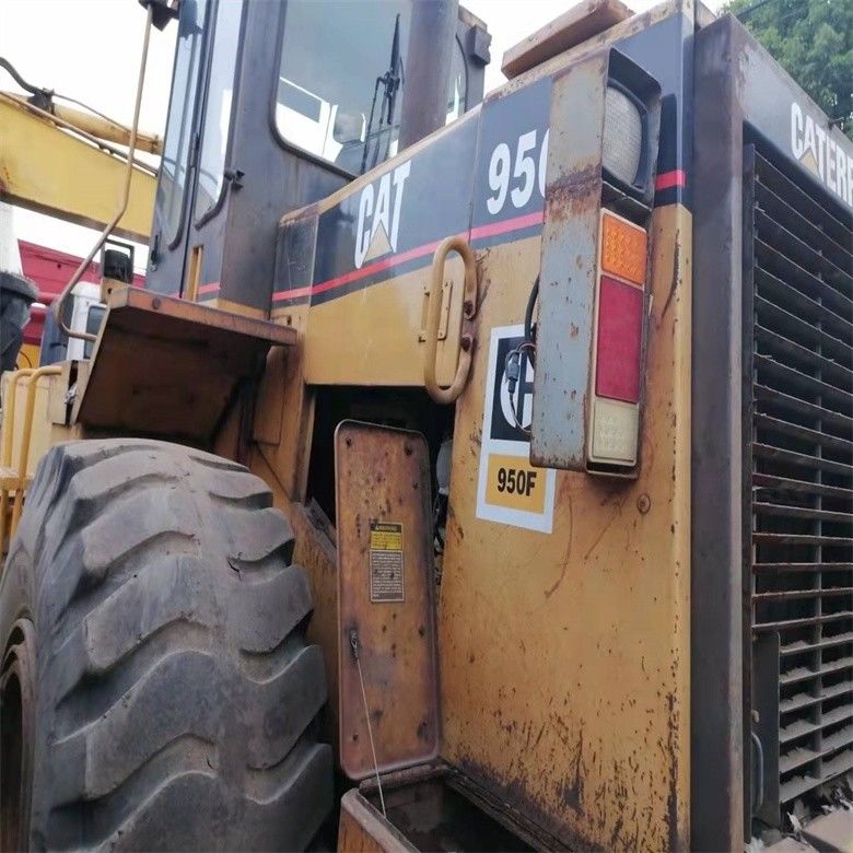 Caterpillar 950F Cargador de ruedas de 17 toneladas con cilindrada de 6,6 litros y 3200-3300 horas de trabajo