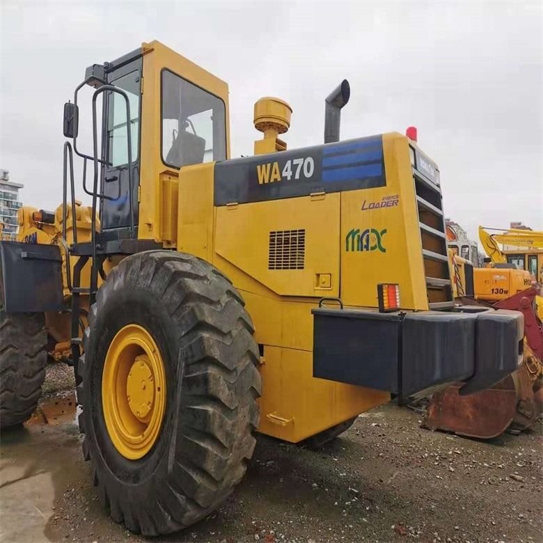 Cargador Komatsu WA470-3 de alta potencia con carga nominal de 7 toneladas y desplazamiento de 11 litros de Japón