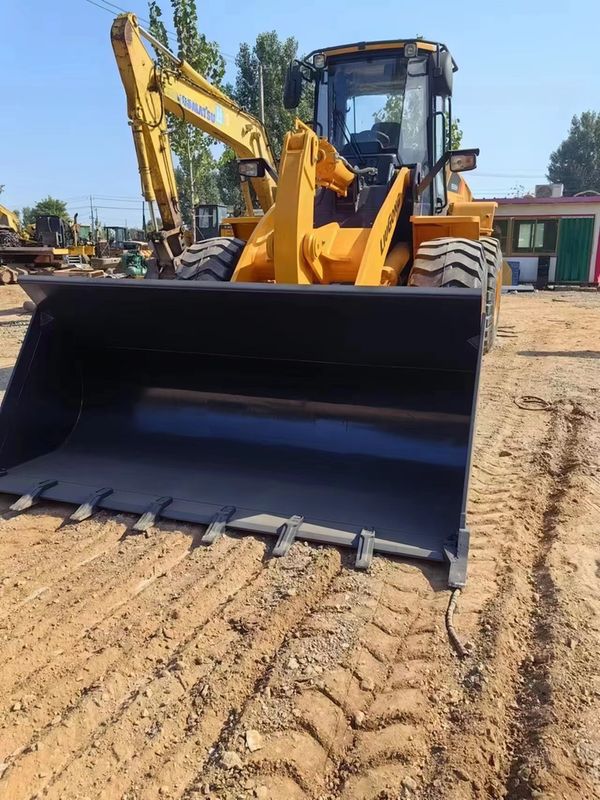 Liugong 856H cargador de ruedas de 5 toneladas 6 cilindros 1.8-5.6 m3 Capacidad de cubo durante 1 año
