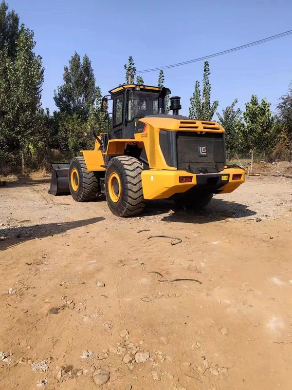 Liugong 856H cargador de ruedas de 5 toneladas 6 cilindros 1.8-5.6 m3 Capacidad de cubo durante 1 año
