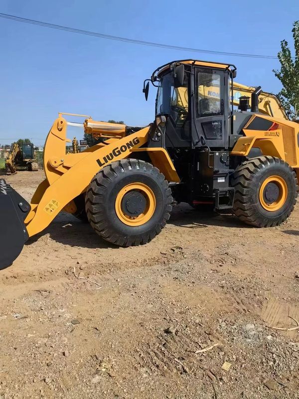 Liugong 856H cargador de ruedas de 5 toneladas 6 cilindros 1.8-5.6 m3 Capacidad de cubo durante 1 año