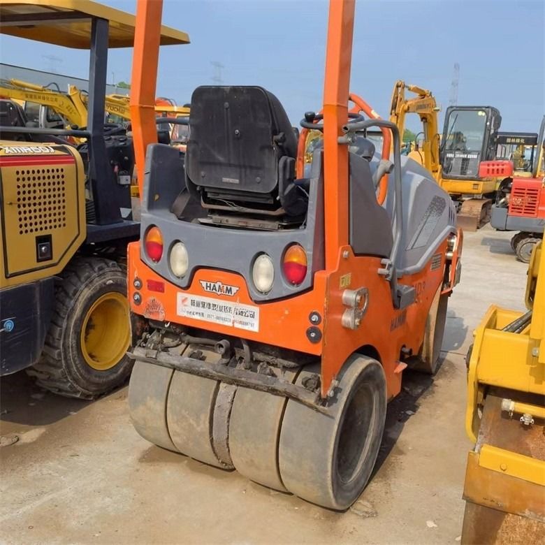 2Compactor de rodillos Hamm usados de 5 toneladas HD35VT en color original con fuerza de excitación de 28KN