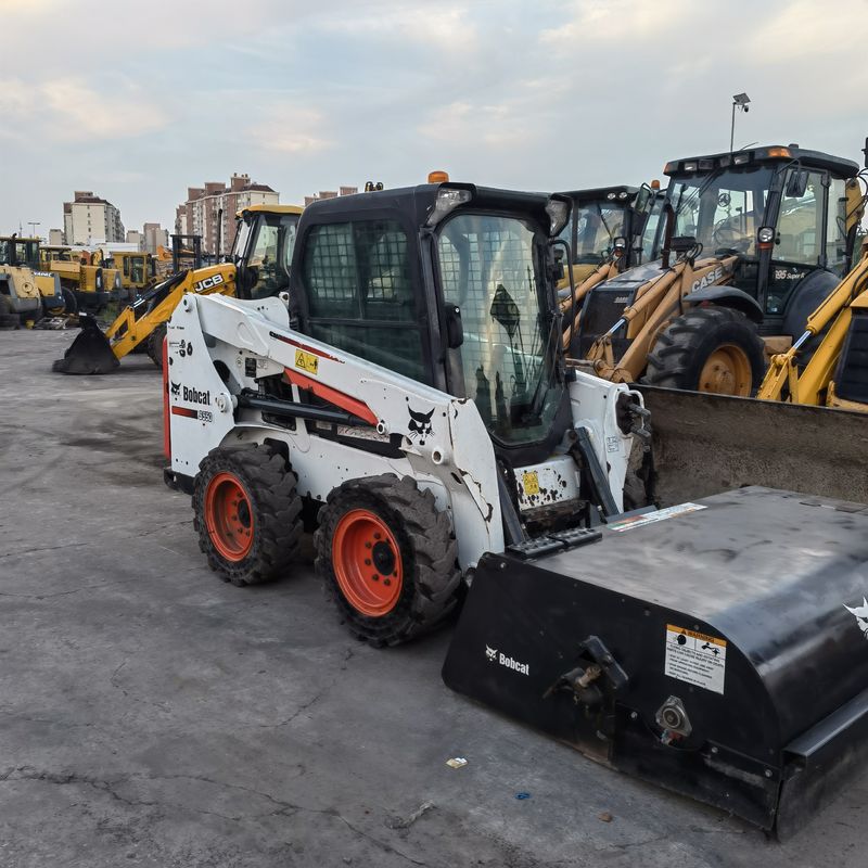 Tipo de rueda móvil cargador de patinaje y dirección BOCAT S550 Cargador usado para obras de construcción