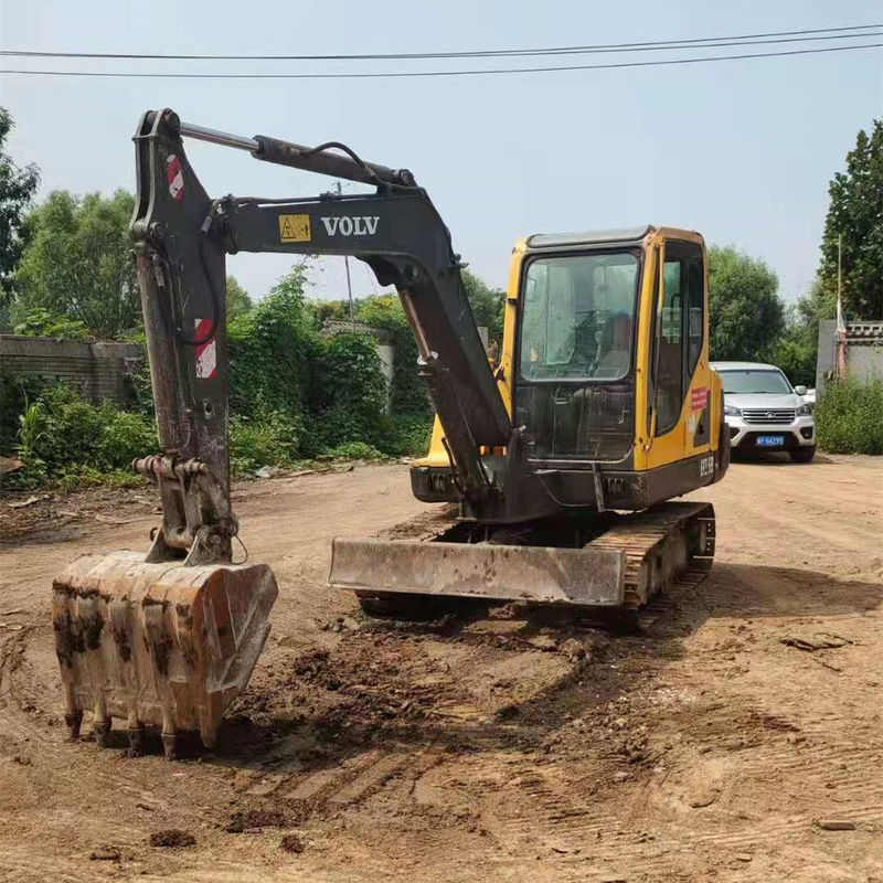 Suecia importó una excavadora Volvo EC55B PRO de alta calidad, casi nueva.